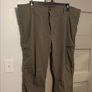 Wrangler Men's Cargo Pants in Brown